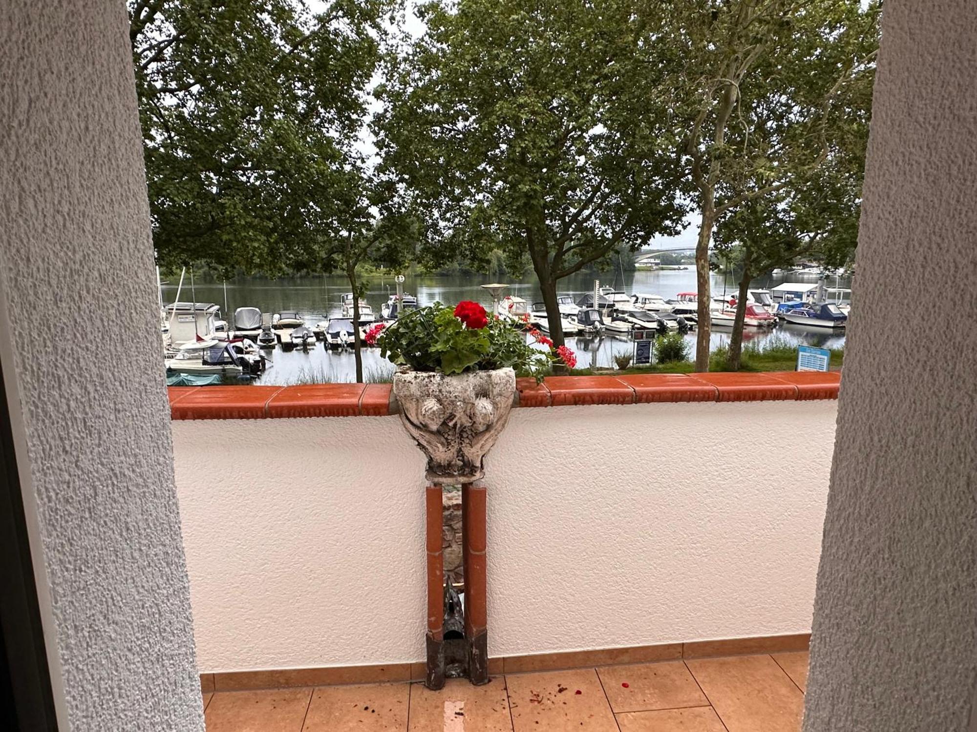 Hafenperle Villa Wiesbaden Ngoại thất bức ảnh