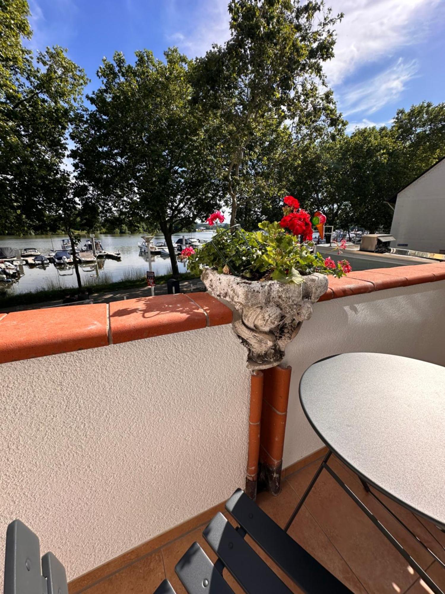 Hafenperle Villa Wiesbaden Ngoại thất bức ảnh